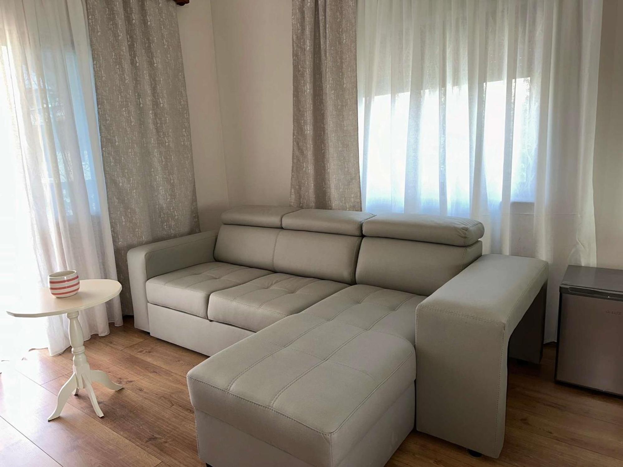 Guest House Pulake Berat Exterior photo