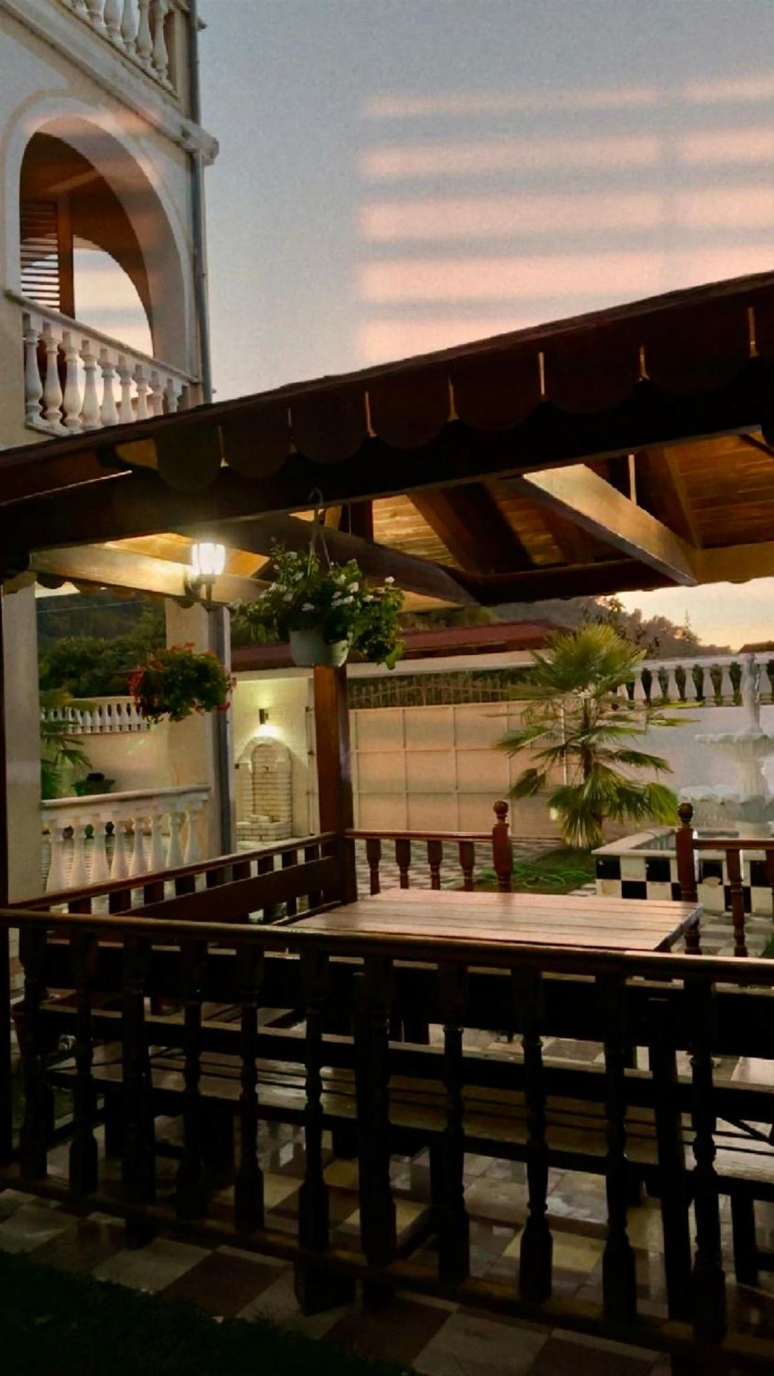 Guest House Pulake Berat Exterior photo