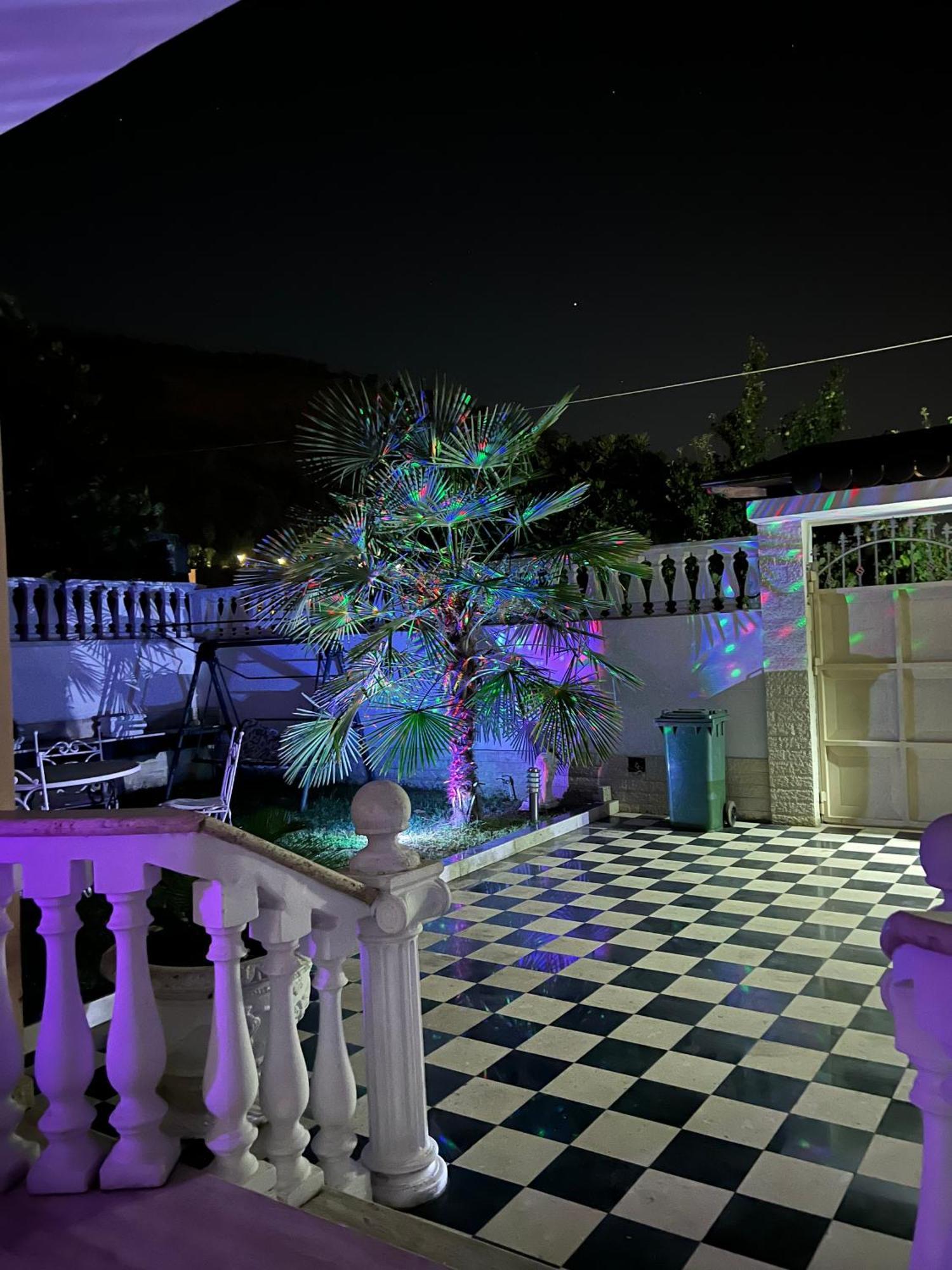 Guest House Pulake Berat Exterior photo